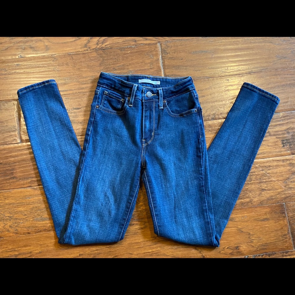 Levi’s 721 High Rise Skinny size 24